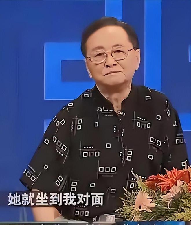 陈晓旭的颜值被严重低估了！1987年香港出街，一袭白衣	，仙气飘飘_陈晓旭的颜值被严重低估了！1987年香港出街，一袭白衣，仙气飘飘_