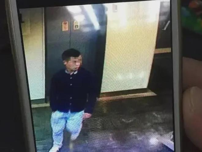 17c黑料：江西南昌惊现强奸案！男子冒充外卖员侵害女主播令人发指