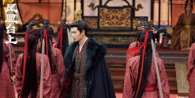 黑料不打烊tttzzz06：任嘉伦凤凰台上演技获赞？竹林剑舞封神，权谋线却遭吐槽