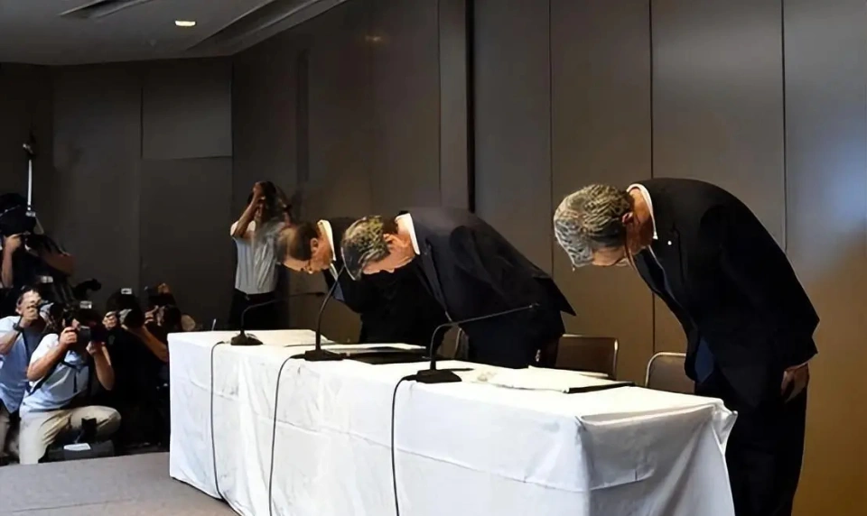 黑料正能量：日本静冈女市长学历造假遭质疑，嘴硬回应引网友不满